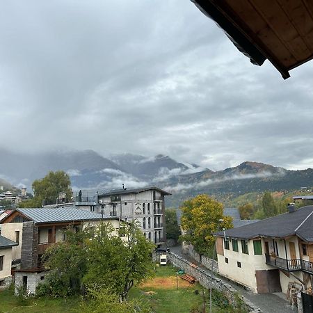 Hotel Svanseti Mestia Exteriör bild