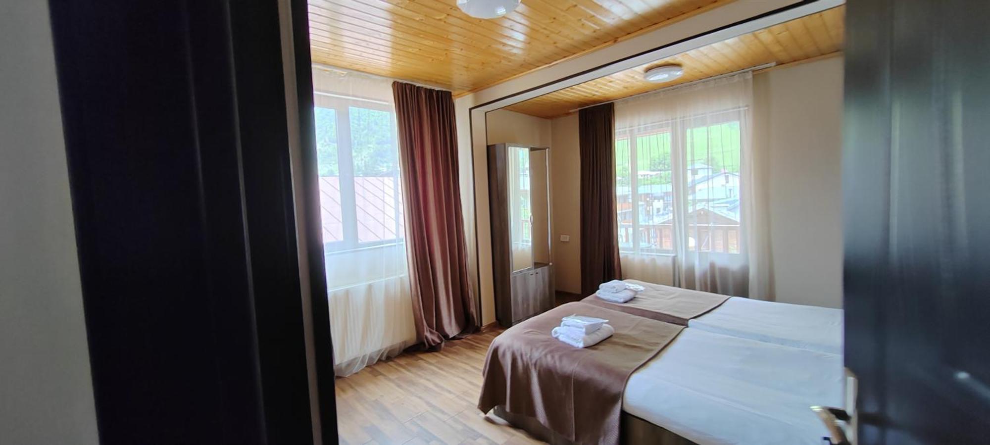 Hotel Svanseti Mestia Exteriör bild