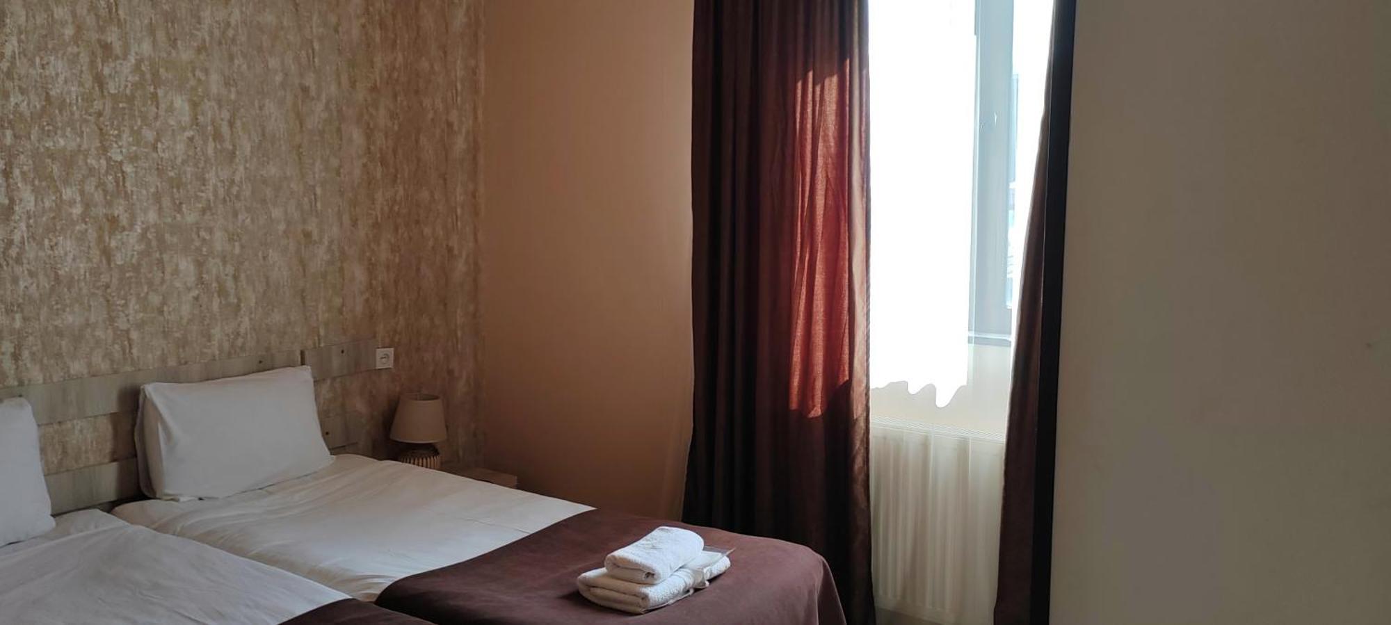 Hotel Svanseti Mestia Exteriör bild