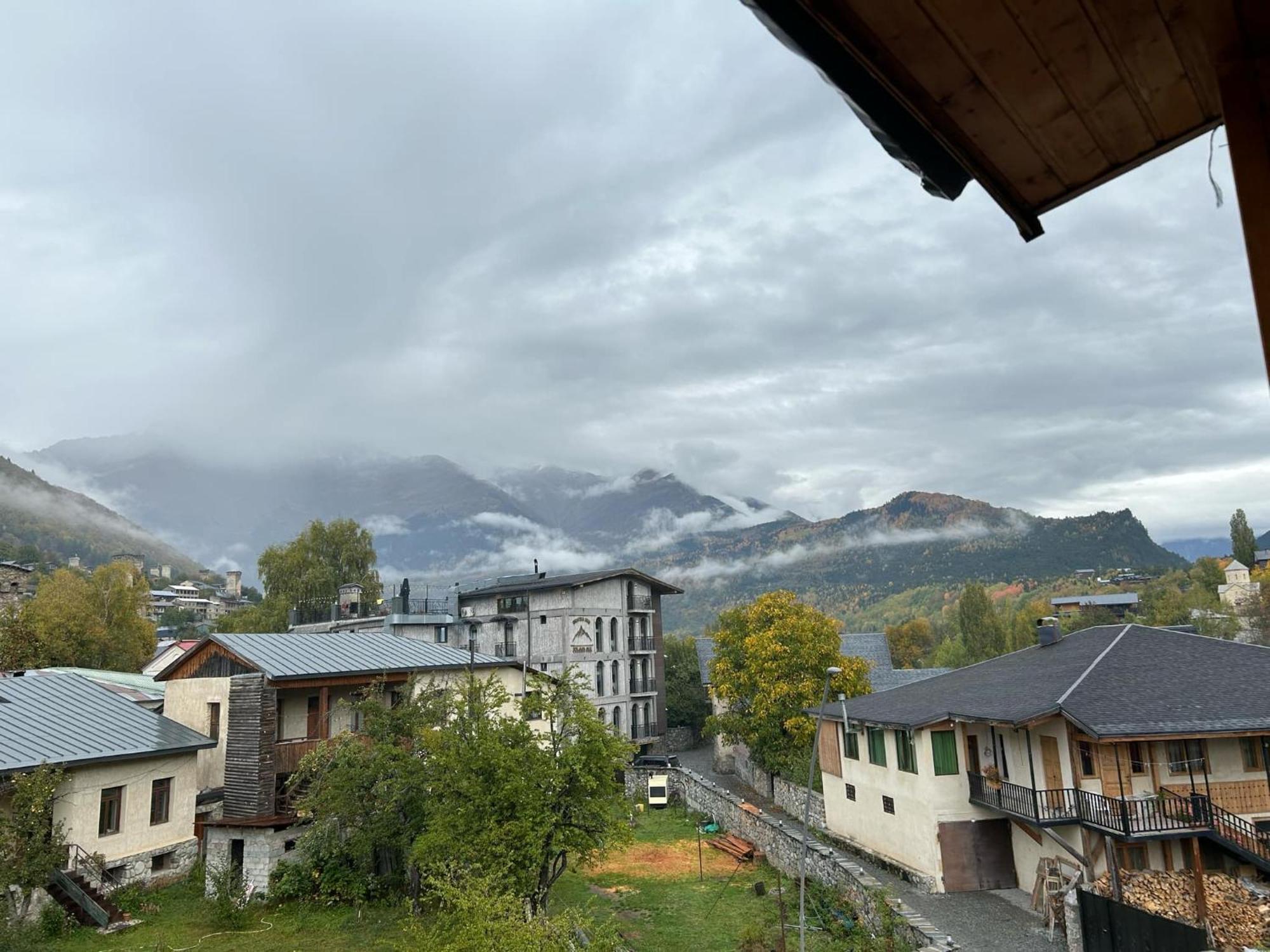 Hotel Svanseti Mestia Exteriör bild