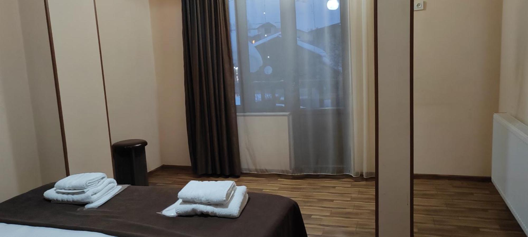 Hotel Svanseti Mestia Exteriör bild