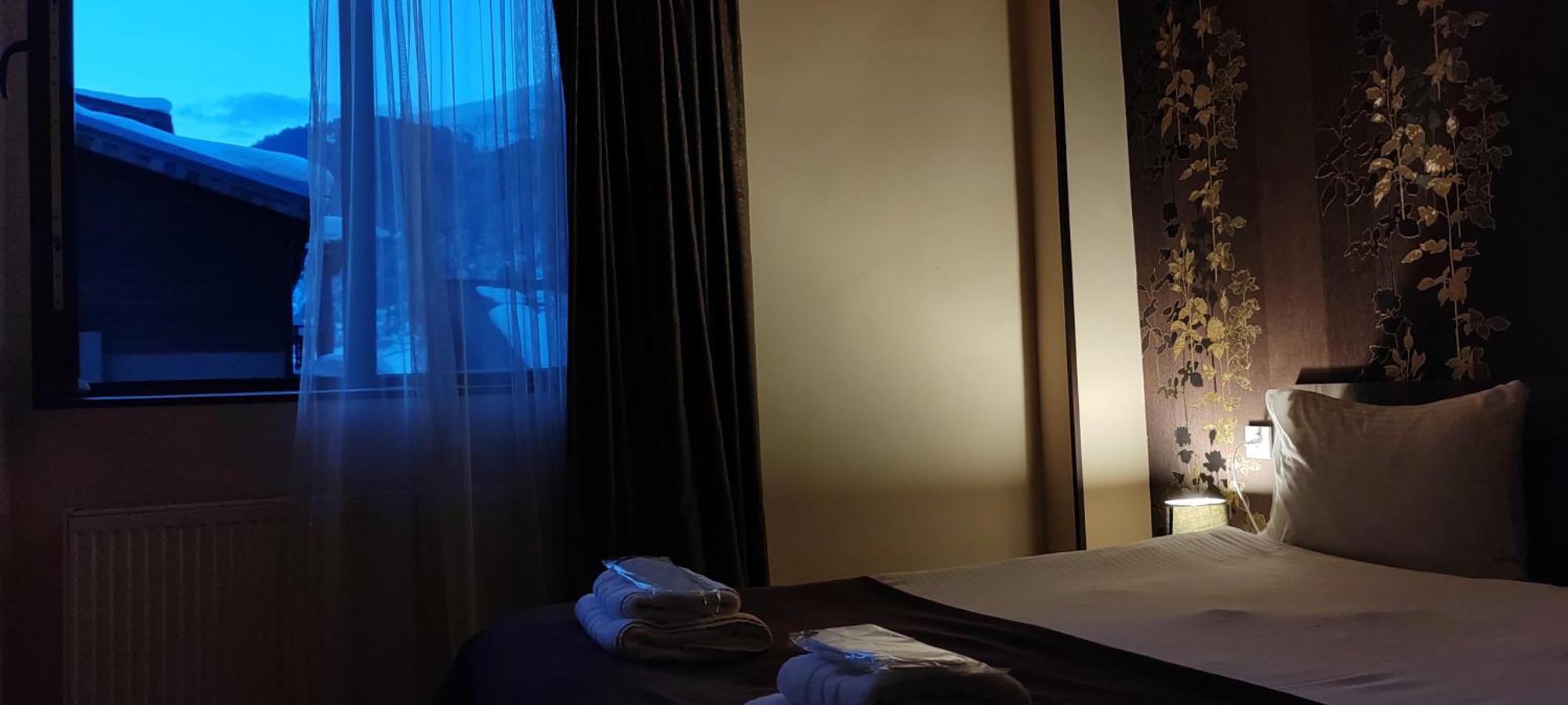 Hotel Svanseti Mestia Exteriör bild